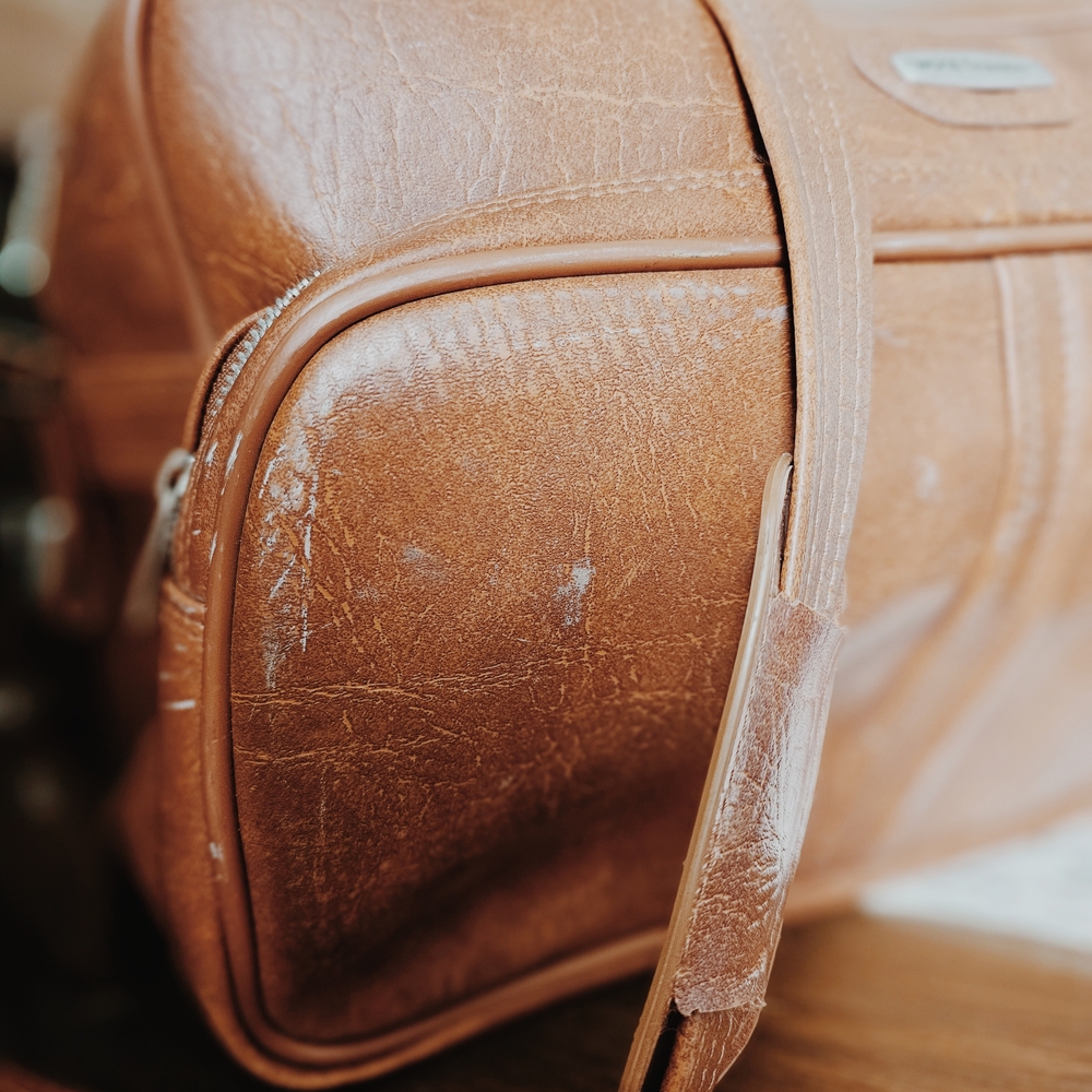 Vintage World Traveler Brown Leather Carry On Luggage - Picture 4 of 11